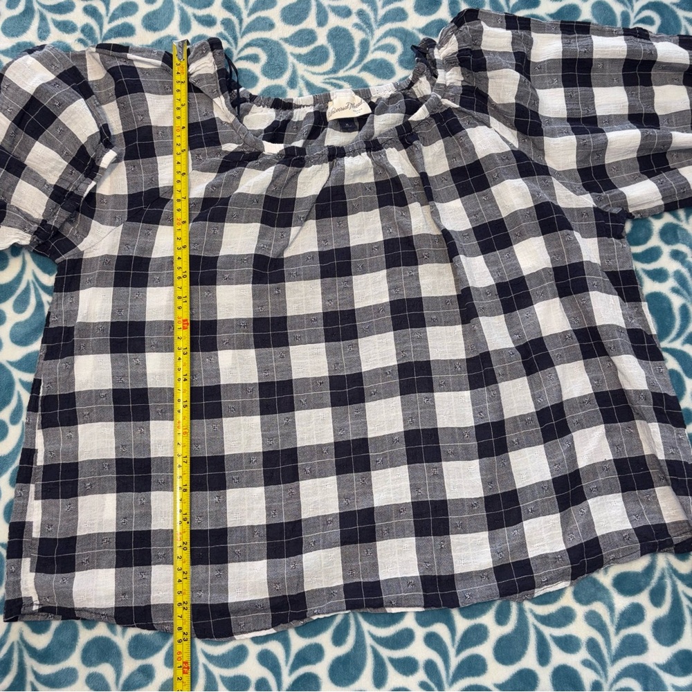 Universal Thread Plaid Blouse in Navy and White